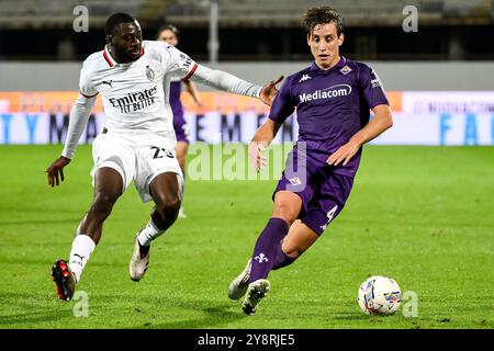 Firenze, Italien. Oktober 2024. Youssouf Fofana vom AC Milan und Edoardo Bove vom ACF Fiorentina während des Fußballspiels Serie A zwischen ACF Fiorentina und AC Milan im Artemio Franchi Stadion in Florenz (Italien), 6. Oktober 2024. Quelle: Insidefoto di andrea staccioli/Alamy Live News Stockfoto