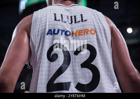 Madrid, Madrid, Spanien. Oktober 2024. Sergio Llull beim Sieg von Real Madrid über Casademont Zaragoza 101 - 95 in der Liga Endesa 2024/25 reguläres Saisonspiel (Tag 2) im Wizink Center. (Kreditbild: © Juan Carlos GarcÃ-A Mate/Pacific Press via ZUMA Press Wire) NUR REDAKTIONELLE VERWENDUNG! Nicht für kommerzielle ZWECKE! Stockfoto