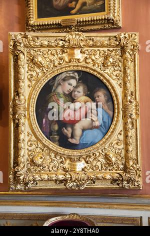 Florenz, Italien, 27. Juni 2023: Die Madonna des Stuhls, genannt Madonna della Seggiola, von Raffaello Sanzio, genannt Raphael, hingerichtet um 1513, Europa Stockfoto