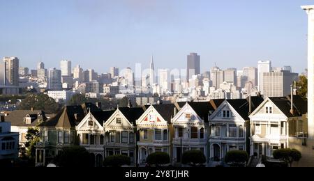 Painted Ladies Wohn Häuser Alamo Park San Francisco Stockfoto