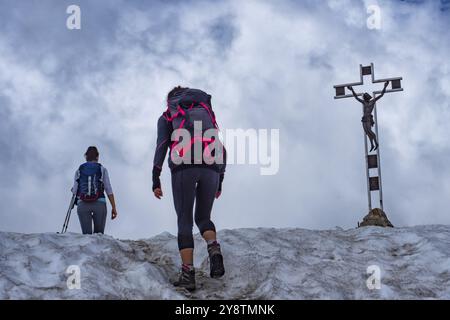 Trekking-Szene auf dem Comer See alpen Stockfoto