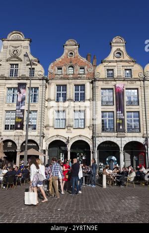 Place des Heros, Arras, Département Pas de Calais, Region Nord-Pas de Calais Picardie, Frankreich, Europa Stockfoto