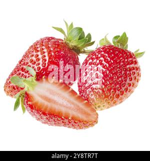 Reife frische Erdbeeren isoliert auf weißem Hintergrund Makro Foto Stockfoto