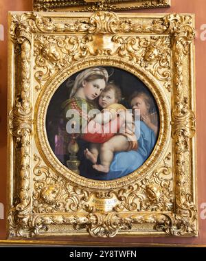 Florenz, Italien, 27. Juni 2023: Die Madonna des Stuhls, genannt Madonna della Seggiola, von Raffaello Sanzio, genannt Raphael, hingerichtet um 1513, Europa Stockfoto