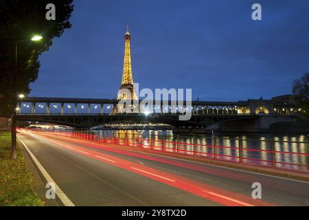 Seine und Eiffelturm, Paris, Ile-de-france, Frankreich Stockfoto