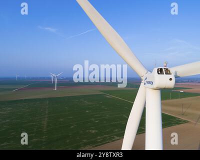 Windenergieanlagen, Santilly, Eure-et-Loir, Centre-Val de Loire, Frankreich, Europa Stockfoto