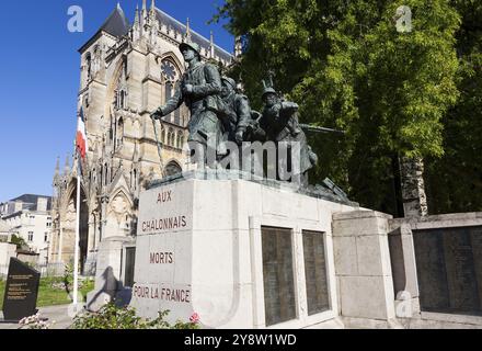 Monument in der Kathedrale Saint Etienne, Chalons en Champagne, Marne, Grand Est, Frankreich, Europa Stockfoto