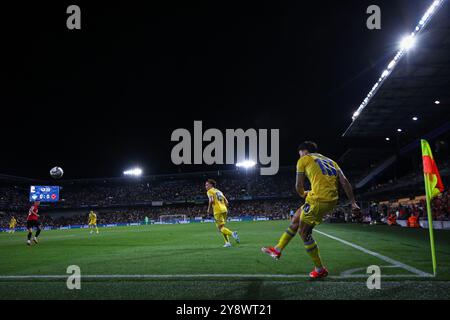 Prag, Tschechien - 7. September 2024: Mykola Schaparenko aus der Ukraine (#10) führt eine Eckstoß-Aktion während des UEFA Nations League-Spiels Ukraine gegen Albanien in der Epet Arena in Prag aus Stockfoto