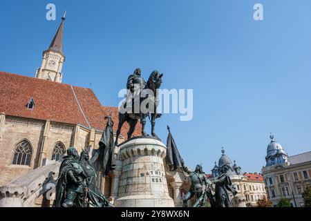 Denkmal mit Matthias Corvinus und seinen vier Generälen, Piaţa Unirii (Union Square), Cluj-Napoca, Siebenbürgen, Rumänien Stockfoto