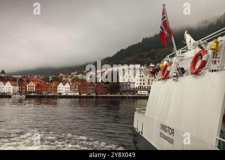 Die von Stavanger registrierte 'Vingtor'-Katamaran-Fähre liegt in Bergen, Norwegen. Stockfoto