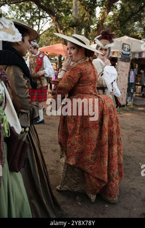 Mittelalterliches Texas Renaissance Festival Kostüme Stockfoto