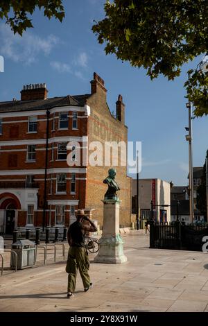 Windrush Square in Brixton - London am 17. September 2024. Foto: Sam Mellish Stockfoto