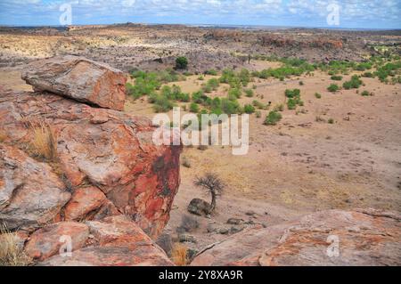 Mapungubwe Hill ist eine der bekanntesten frühesten Zivilisationen im südlichen Afrika und ein beliebtes Reiseziel für Forscher und Touristen Stockfoto