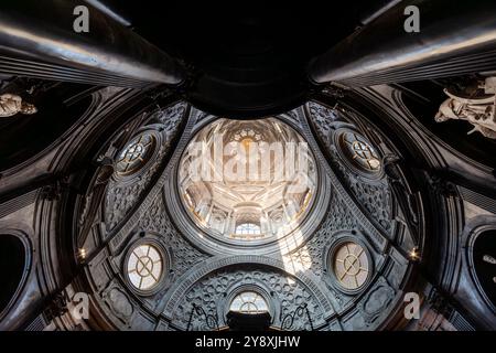 Die Heilige Grabkapelle von Guarino Guarini in Turin. Stockfoto