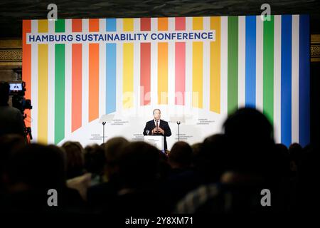 Achim Steiner, Leiter des UN-Entwicklungsprogramms, aufgenommen im Rahmen seiner Teilnahme bei der Hamburger Nachhaltigkeitskonferenz. Fotografiert im Auftrag der Hamburger Nachhaltigkeitskonferenz Hamburg Deutschland *** Achim Steiner, Leiter des UN-Entwicklungsprogramms, fotografiert während seiner Teilnahme an der Hamburger Nachhaltigkeitskonferenz fotografiert im Auftrag der Hamburger Nachhaltigkeitskonferenz Hamburg Deutschland Copyright: Xphotothek/HSCx Stockfoto