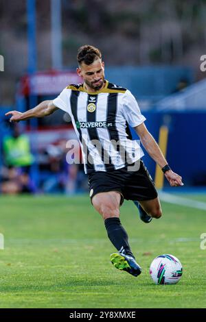 Estoril, Portugal. September 2024. Jose Gomes (CD Nacional) wurde während des Liga-Portugal-Spiels zwischen GD Estoril Praia und CD Nacional im Estadio Antonio Coimbra da Mota gesehen. Endnote; GD Estoril Praia 1:0 CD Nacional (Foto: Maciej Rogowski/SOPA Images/SIPA USA) Credit: SIPA USA/Alamy Live News Stockfoto