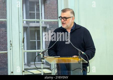 Antwep, Belgien. Oktober 2024. Peter de Wilde, CEO von Toerisme Vlaanderen, hält am Montag, den 7. Oktober 2024 in Antwerpen eine Rede zur Präsentation des Konzepts des Smaakhaven. Das Smaakhaven wird zum kulinarischen Erlebniszentrum Flanders und wird im Loodswezen-Gebäude und im Boje-Schuppen an den Antwerpener Scheldt-Kais untergebracht sein. BELGA FOTOSTATION VANDAEL Credit: Belga Nachrichtenagentur/Alamy Live News Stockfoto