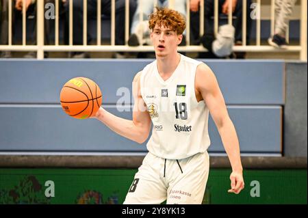 Essen, Deutschland. Oktober 2024. Robin Danes (ETB Miners) ProB BARMER 2. Basketball-Bundesliga – ETB Miners – Gartenzaun 24 Baskets Paderborn am 05. Oktober 2024 in der Sporthalle am Hallo, Endstand 94:82 vor 823 Zuschauer Credit: dpa/Alamy Live News Stockfoto