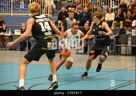 Essen, Deutschland. Oktober 2024. Isaiah Sanders (ETB Miners) ProB BARMER 2. Basketball-Bundesliga – ETB Miners – Gartenzaun 24 Baskets Paderborn am 05. Oktober 2024 in der Sporthalle am Hallo, Endstand 94:82 vor 823 Zuschauer Credit: dpa/Alamy Live News Stockfoto