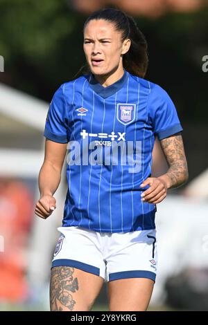 Natasha Thomas (7 Ipswich) in der FA Women's Premier League Premier Division zwischen Ipswich Town Women und Watford Women in der Dellwood Road, Felixstowe am Sonntag, den 6. Oktober 2024. (Foto: Kevin Hodgson | MI News) Credit: MI News & Sport /Alamy Live News Stockfoto