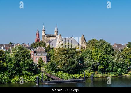 Sint Jaanskerk, Kirche Sant John, und Basiliek van Sint Servaas, Basilika St. Servatius, Maastricht, Niederlande Stockfoto