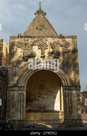 Eine alte Kapelle im Calpan Exvent. Stockfoto