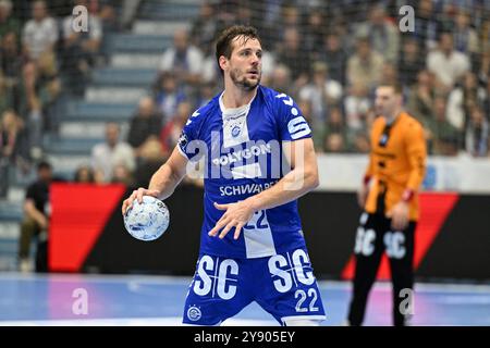 Kentin Mahe (VfL Gumersbach 22) VfL Gummersbach vs. SG Flensburg Handewitt, Handball, Daikin 1. Bundesliga, 5. Spieltag, Spielzeit 2024-2025, Schwalbe Arena Gummersbach, 06.10.2024 Foto: Eibner-Pressefoto/Jürgen Augst Stockfoto