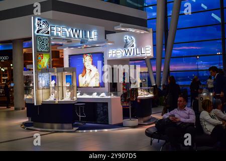 Duty-Free-Geschäfte, Flughafen Budapest Stockfoto