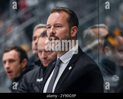 Augsburg, Deutschland. Oktober 2024. Thomas Dolak (Co-Trainer, Augsburger Panther). Deutschland, Augsburger Panther gegen Grizzlys Wolfsburg, Eishockey, DEL, 7. Spieltag, Saison 2024/2025, 06.10.2024. Foto: Eibner-Pressefoto/Heike feiner Credit: dpa/Alamy Live News Stockfoto