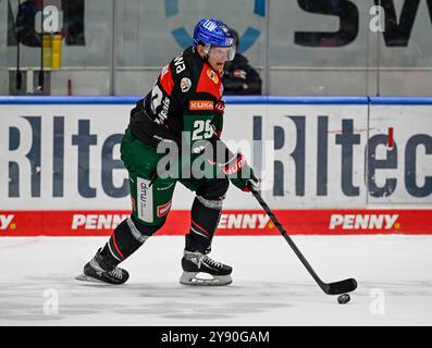 Augsburg, Deutschland. Oktober 2024. Denis Reul (Augsburger Panther, Nr. 29). Deutschland, Augsburger Panther gegen Grizzlys Wolfsburg, Eishockey, DEL, 7. Spieltag, Saison 2024/2025, 06.10.2024. Foto: Eibner-Pressefoto/Heike feiner Credit: dpa/Alamy Live News Stockfoto