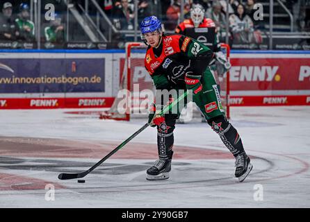 Augsburg, Deutschland. Oktober 2024. Thomas Schemitsch (Augsburger Panther, #62). Deutschland, Augsburger Panther gegen Grizzlys Wolfsburg, Eishockey, DEL, 7. Spieltag, Saison 2024/2025, 06.10.2024. Foto: Eibner-Pressefoto/Heike feiner Credit: dpa/Alamy Live News Stockfoto