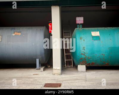 Ölsorten oder -Typen als Brennstoff, Öl als Energiequelle oder Ölsorten als Brennstoff Stockfoto