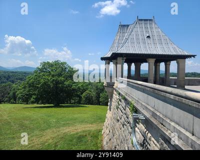 Asheville, North Carolina - 14. Juni 2021 - SideView-Detail des Biltmore Estate, das der Familie Vanderbilt gehört. Stockfoto