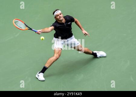 Taylor Fritz (USA) tritt am 8. September 2024 2024 im USTA Billie Jean King National Tennis Center in New York City an. Stockfoto