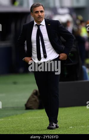 Fabio Pecchia, Cheftrainer von Parma Calcio, während des Fußballspiels der Serie A zwischen Bologna FC und Parma Calcio im Renato Dall'Ara Stadion in Bologna (Italien), 6. Oktober 2024. Stockfoto