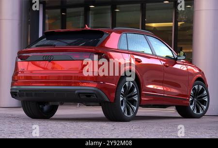 Audi Q8: Der leistungsstärkste SUV von Audi aller Zeiten Stockfoto