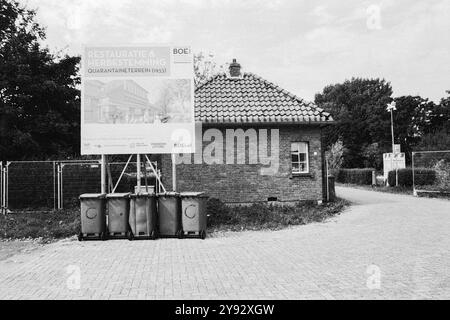 Quarantaine Area Hospital. Quarantaine Area Hospital for Seaagoing Seemanns and Marine Crew, Baing verlassen und besetzte seit Jahren, jetzt für Renovierung und Renovierung nominiert. Rotterdam, Niederlande. Rotterdam Quarantaine Area Zuid-Holland Nederland Copyright: XGuidoxKoppesxPhotox Stockfoto