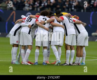 Frankfurt, Deutschland. Oktober 2024. Einschwörung von Eintracht. Frankfurt fotografiert beim Fußball Bundesliga Spiel Eintracht Frankfurt gegen den FC. Bayern München. Am 6.9.2024 in Frankfurt. Quelle: dpa/Alamy Live News Stockfoto
