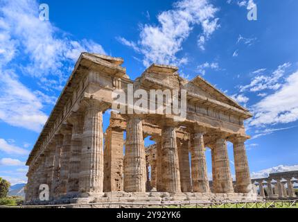 Tempel des Neptun in Paestum in Italien. Stockfoto