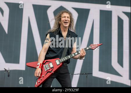 29. Juni 2024: Steve „Lips“ Kudlow tritt mit Anvil beim Hellfest Open Air Festival in Clisson auf Stockfoto