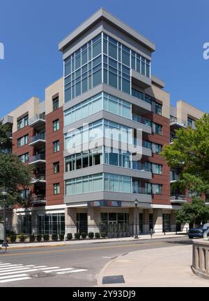 Knoxville, TN, USA – September 16, 2024: Regas Square Veranstaltungsgebäude in der Depot Street. Kombinierte Gewerbe- und Wohnräume. Stockfoto