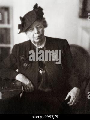 Anna Eleanor Roosevelt (1884–1962), US-amerikanische Politikerin, Diplomatin und Aktivistin. Am längsten dienende First Lady of the United States 1933-1945 als Ehefrau des 32. Präsidenten Franklin D Roosevelt, Porträtfoto von Clara Sipprell, 1949 Stockfoto