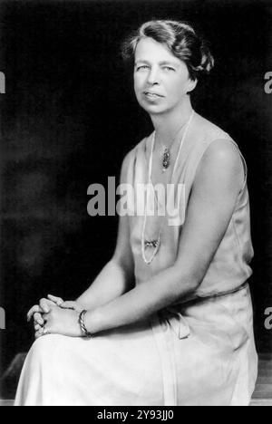 Anna Eleanor Roosevelt (1884–1962), US-amerikanische Politikerin, Diplomatin und Aktivistin. Am längsten dienende First Lady of the United States 1933-1945 als Ehefrau des 32. Präsidenten Franklin D Roosevelt, Porträtfotografie von Underwood & Underwood, 1932 Stockfoto
