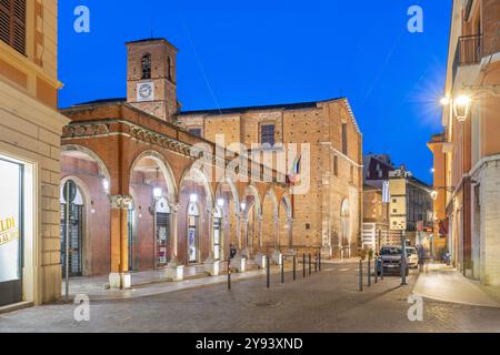 Savini Porticoes, Teramo, Abruzzen, Italien, Europa Stockfoto