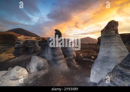 Geschichtete Stadt bei Sonnenaufgang, Las Palmas, Lanzarote, Kanarische Inseln, Spanien, Atlantik, Europa Stockfoto