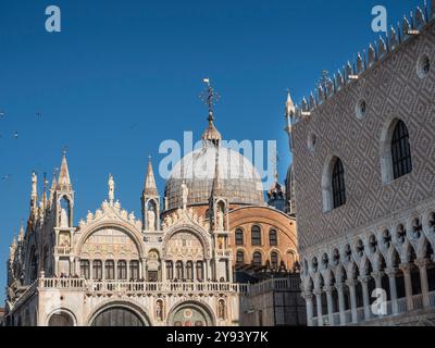 Markusdom und Dogenpalast, Venedig, UNESCO-Weltkulturerbe, Venetien, Italien, Europa Stockfoto