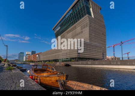 Blick auf das Munch Museum an einem sonnigen Tag, Oslo, Norwegen, Skandinavien, Europa Stockfoto