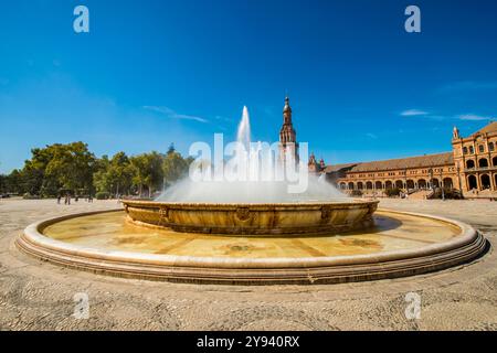 Vicente Traver Brunnen, Plaza de Espana (spanischer Platz), Sevilla, Andalusien, Spanien, Europa Stockfoto