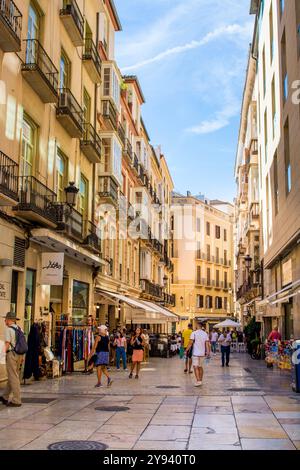 Enge, gekachelte Promenade, Fußgängerzone, Altstadt, Malaga, Costa del Sol, Andalusien, Spanien, Europa Stockfoto