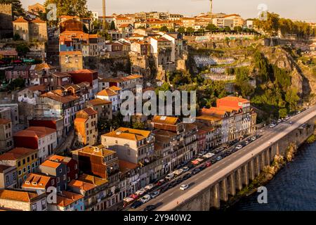 Skyline entlang des Flusses Douro, Porto, Norte, Portugal, Europa Stockfoto
